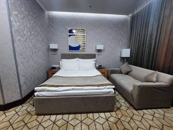 Zarafshan Grand Hotel