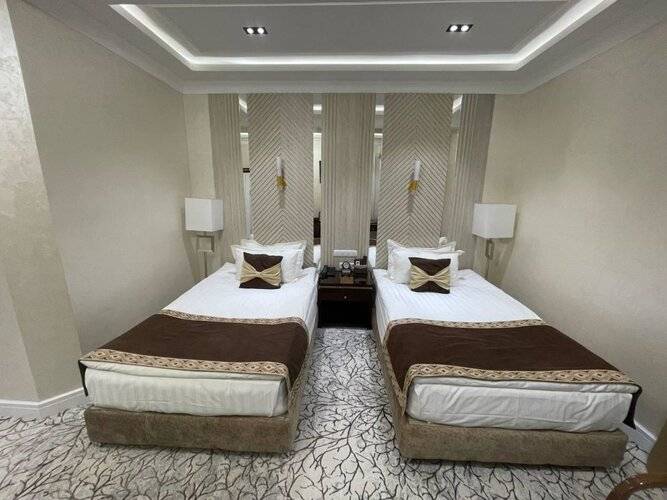Zarafshan Grand Hotel