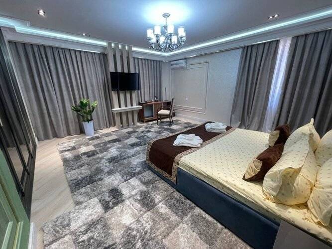 Zarafshan Grand Hotel