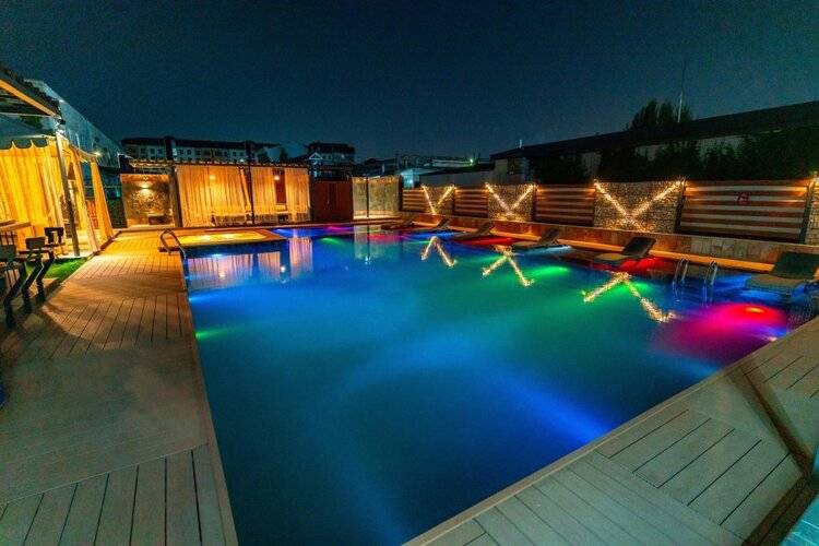 Bravo Hotel