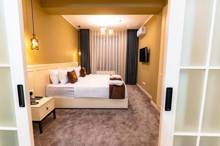 Bravo Hotel