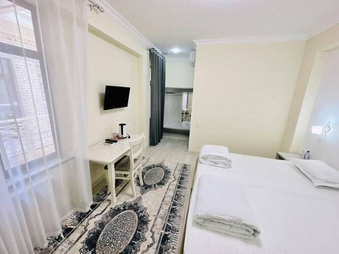 Samarkand Travel Hotel