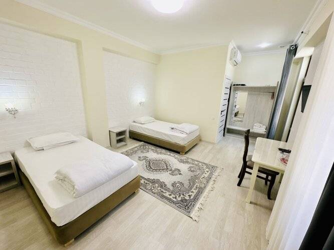 Samarkand Travel Hotel