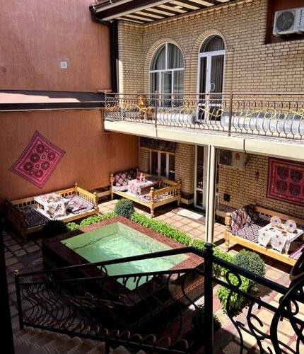 Shahnoza Grand