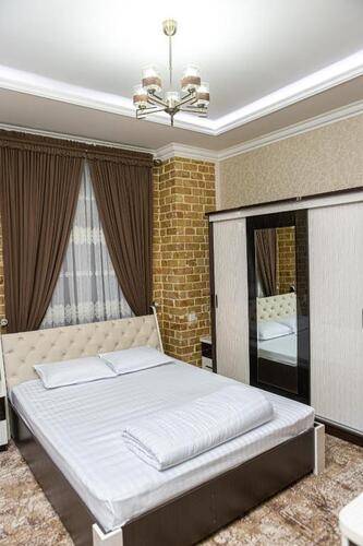 Ahmad Hotel
