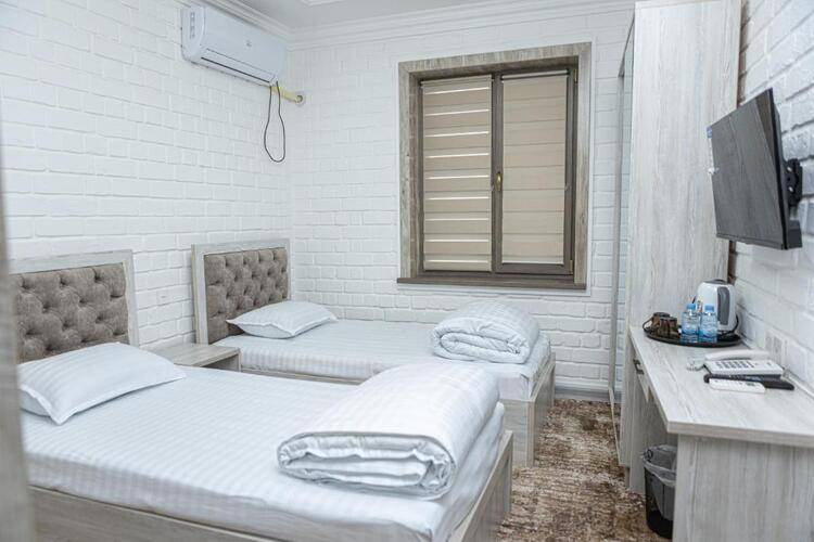 Ahmad Hotel