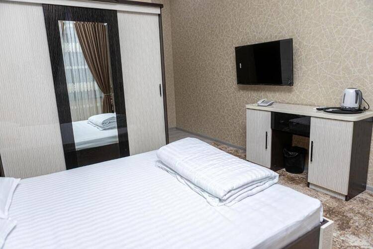 Ahmad Hotel