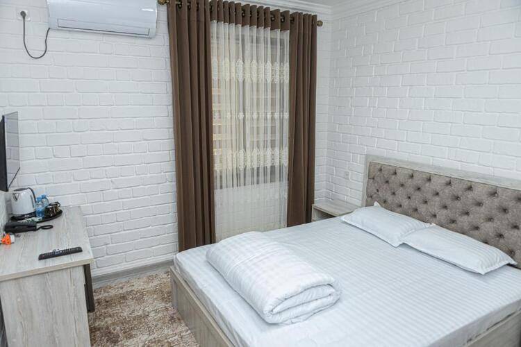Ahmad Hotel