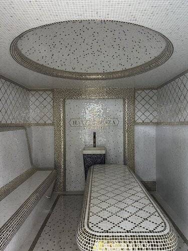 Hayat Plaza Hotel & Spa