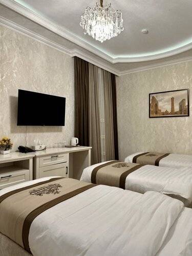 Hayat Plaza Hotel & Spa