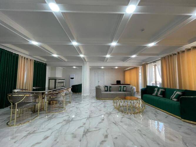 Shohjahon Palace