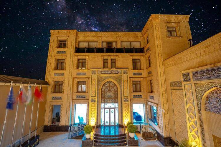 Shohjahon Palace