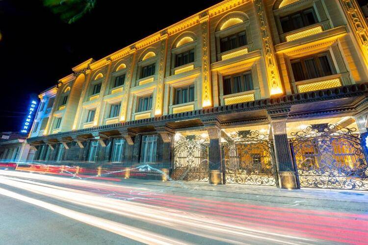 Shohjahon Palace