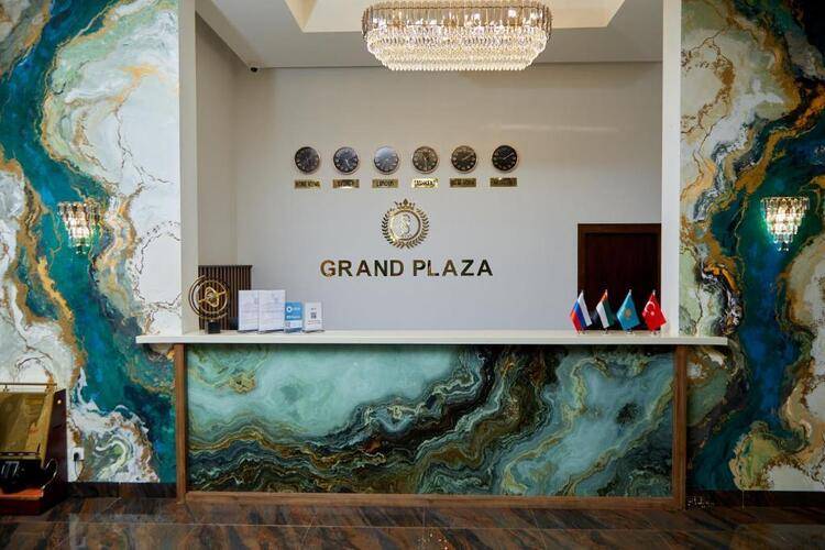 Grand Plaza