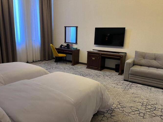 Grand Plaza