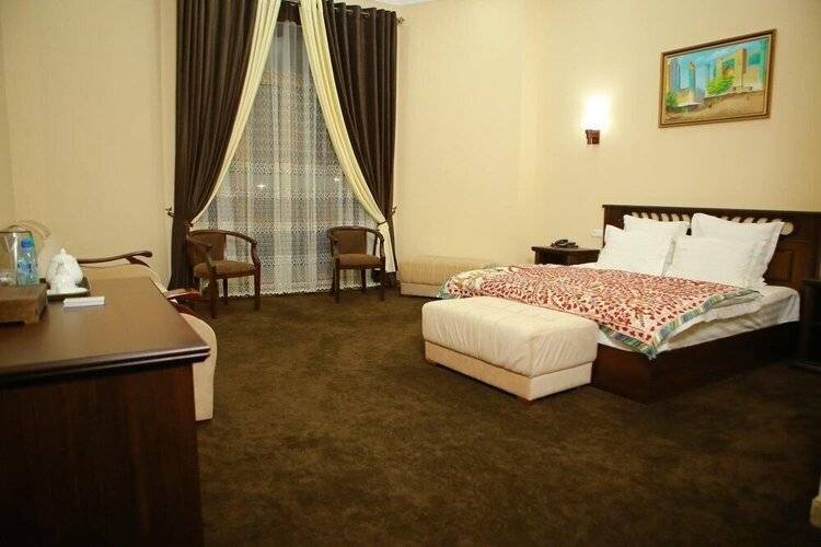 Boulevard Palace