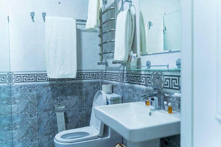Ayniу Hotel