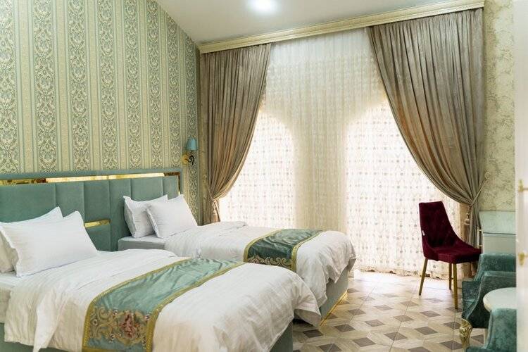 Ayniу Hotel