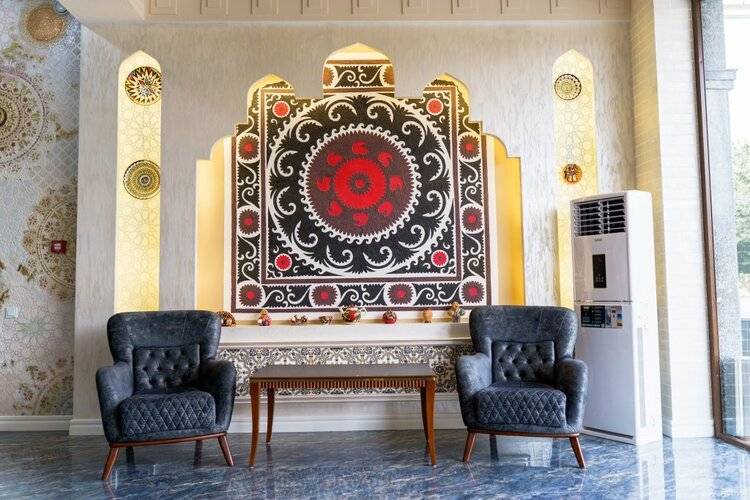 Ayniу Hotel