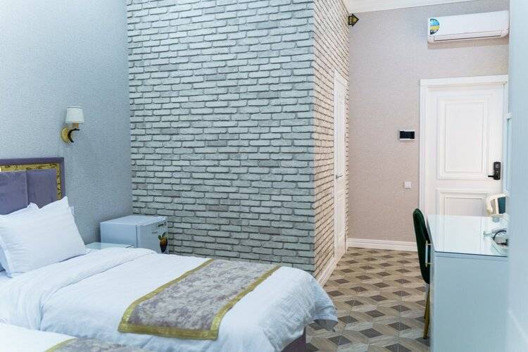 Ayniу Hotel