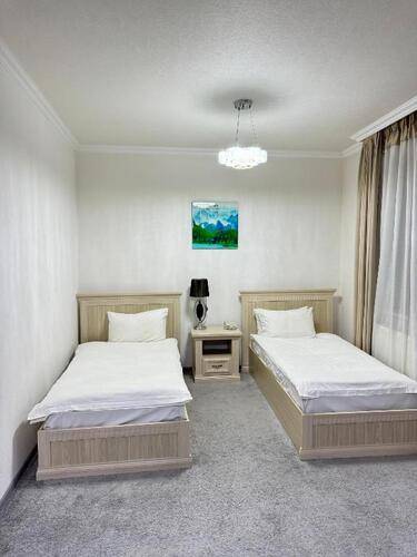 Alexander Hotel