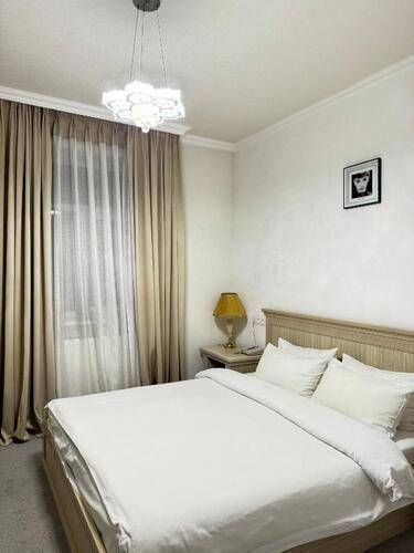 Alexander Hotel