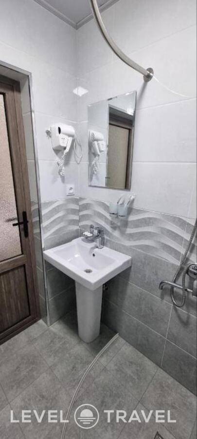 Изображение отеля 8
