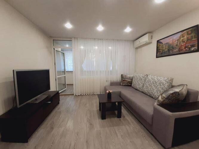 Sun City Apartment (Сан Сити Апартмент) На Улице Островского