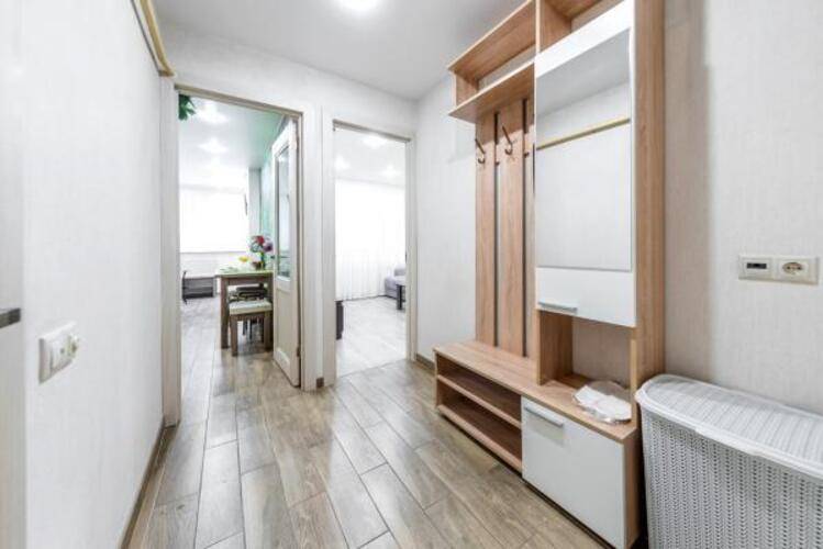 Sun City Apartment (Сан Сити Апартмент) На Улице Островского