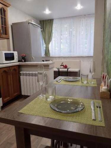 Sun City Apartment (Сан Сити Апартмент) На Улице Островского