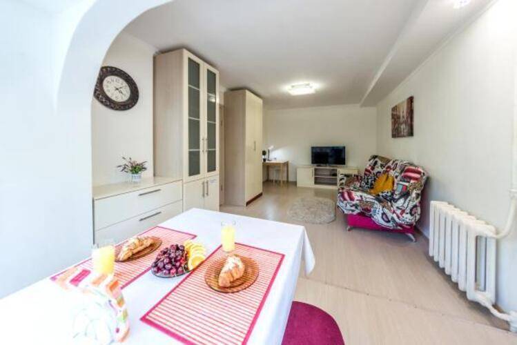 Sun City Apartment (Сан Сити Апартмент) На Бульваре Цветной