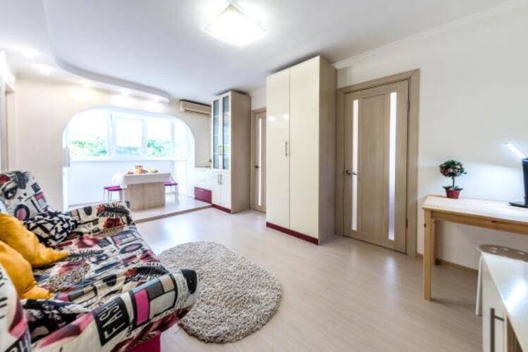 Sun City Apartment (Сан Сити Апартмент) На Бульваре Цветной
