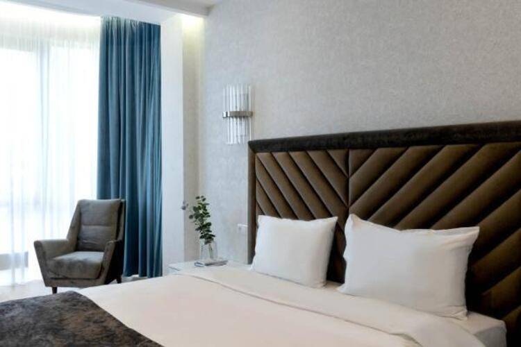 Emerald Apart Hotel By Provence (Эмеральд)