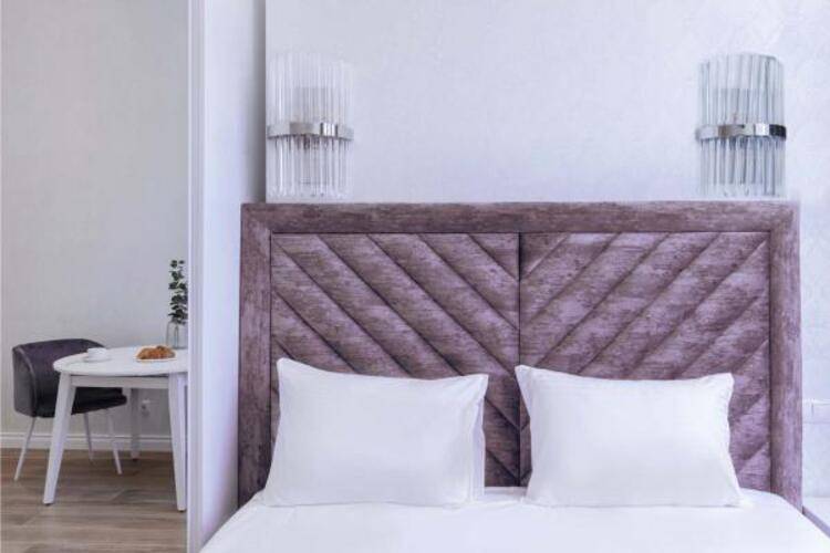 Emerald Apart Hotel By Provence (Эмеральд)
