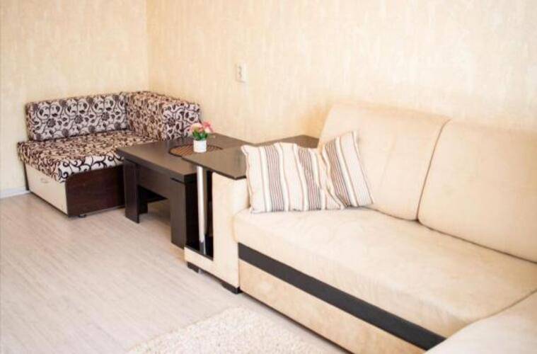 Sun City Apartment (Сан Сити Апартмент) На Улице Комсомольская