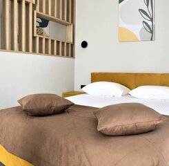 $item['hotel']['name']