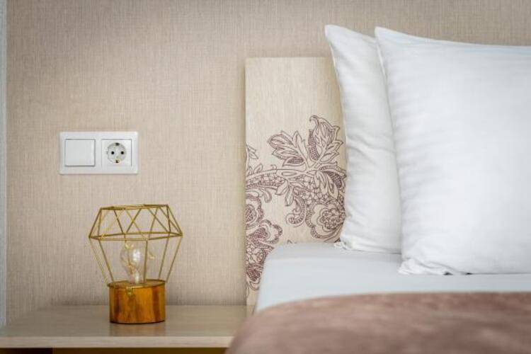 Deluxe Apartment (Делюкс Апартамент) На Улице Садовая