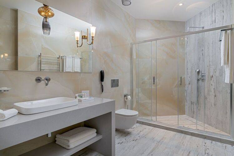 Luciano Wellness & Spa Foros
