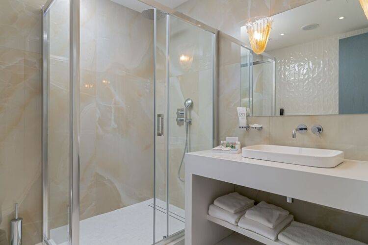 Luciano Wellness & Spa Foros