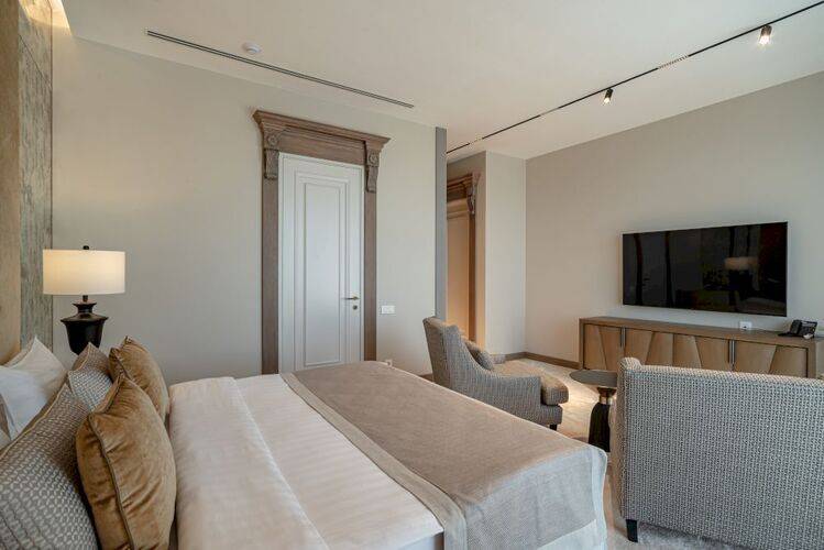 Luciano Wellness & Spa Foros