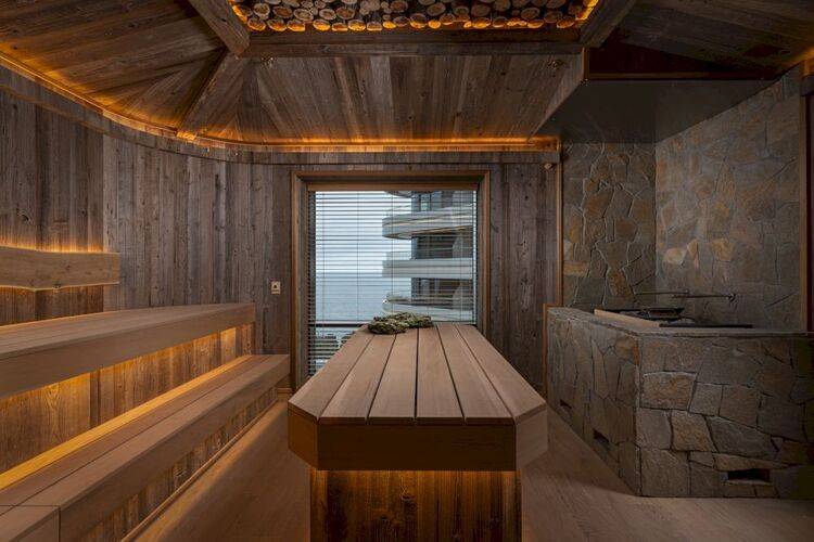 Luciano Wellness & Spa Foros