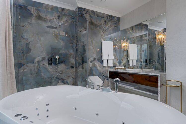 Luciano Wellness & Spa Foros