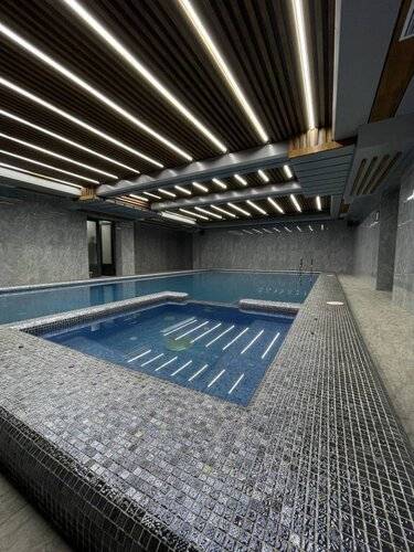 Mir Luxe Plaza Hotel