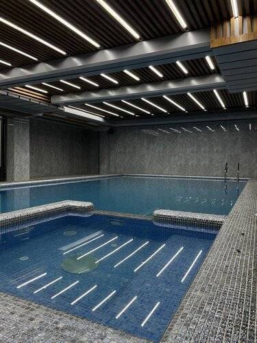 Mir Luxe Plaza Hotel