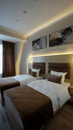 Shosh Modern Hotel