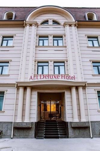 Art Deluxe Hotel