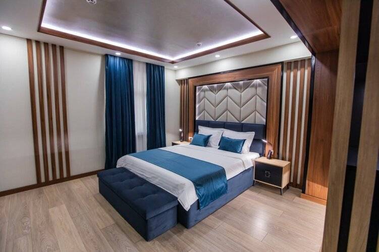 Art Deluxe Hotel
