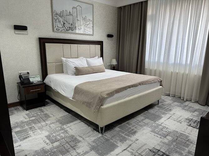 Green Park Hotel