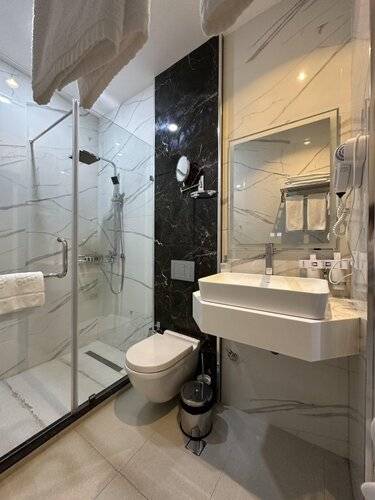 Green Park Hotel