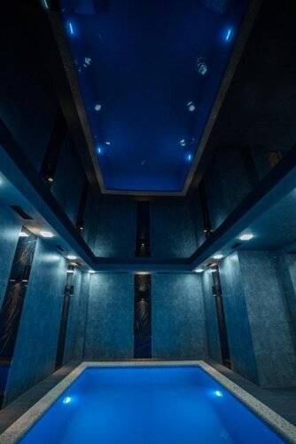 5 Wood Hotel & Spa